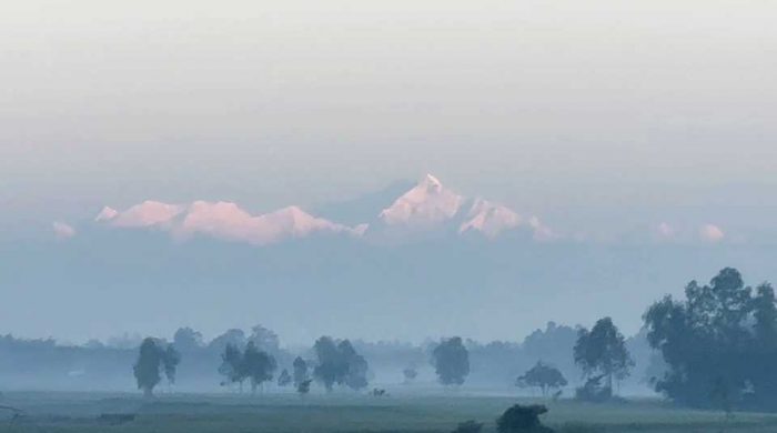 তিস্তা ব্যারেজ থেকে দেখা মিলছে কাঞ্চনজঙ্ঘা